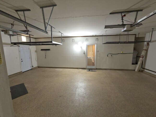 Building Photo - Beautiful home near La Mariposa Elementary School in Camarillo