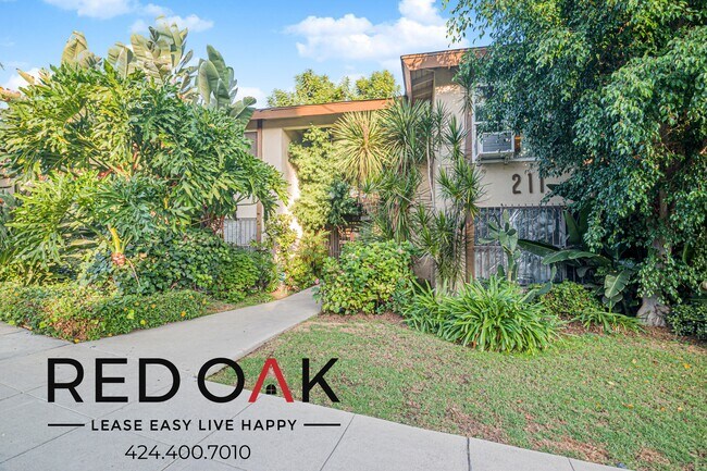 Building Photo - 211 S Ave 57