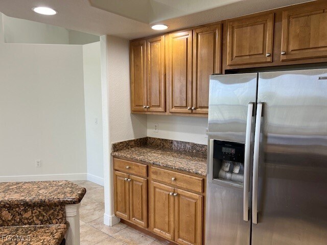 Building Photo - 390 Palomar Ave