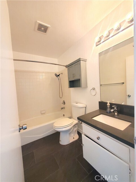 Building Photo - 4176 W 147th St