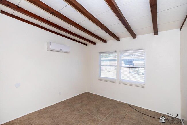 Building Photo - 678 S Orange Ave