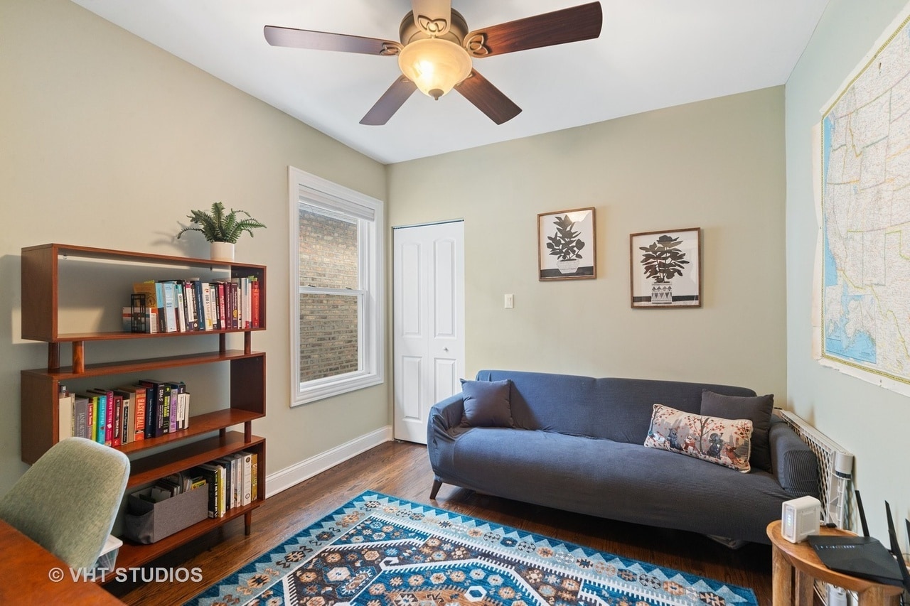 Building Photo - 3018 N Kostner Ave