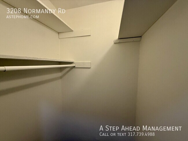 Building Photo - 3208 Normandy Rd