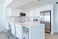 Building Photo - 5601 Collins Ave