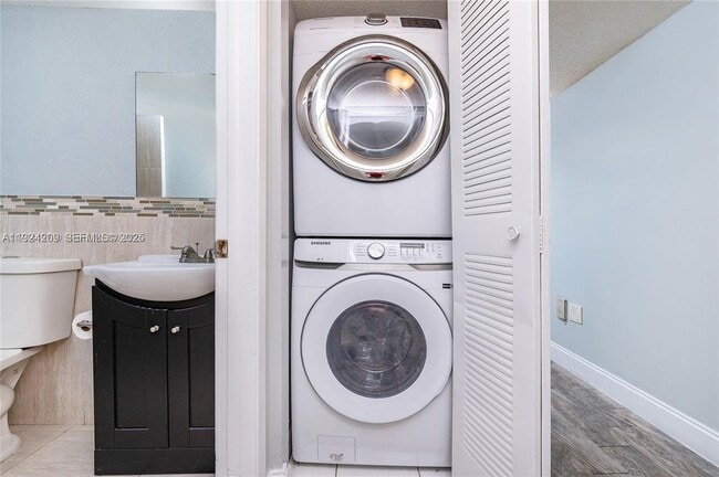 Building Photo - 14915 SW 80th St