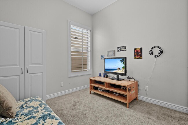 Building Photo - 13401 Carterton Ave