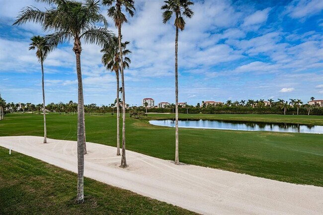 Building Photo - 6141 Bahia Del Mar Blvd S