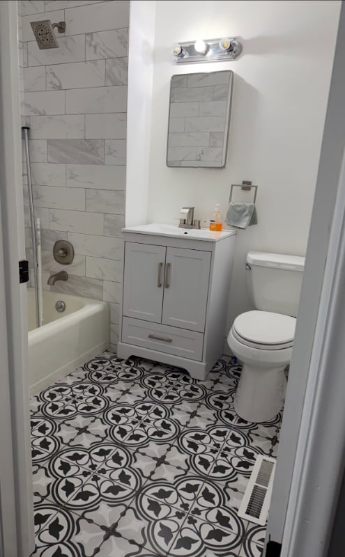 Building Photo - 931 Maxfield Dr