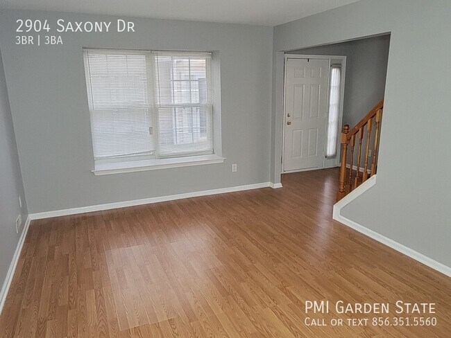 Building Photo - 2904 Saxony Dr