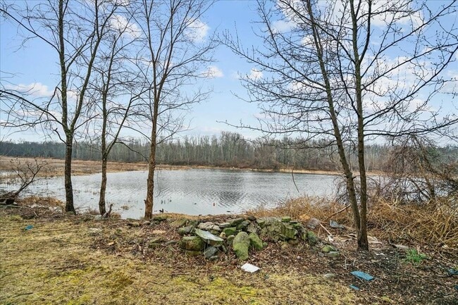 Building Photo - 34 Stern Scenic Dr