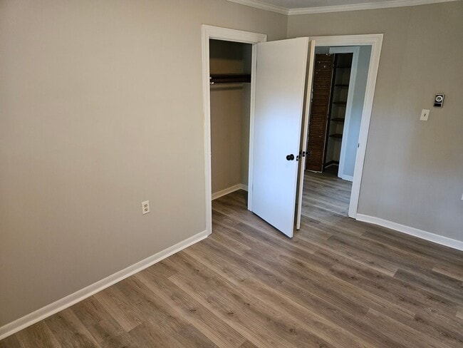 Building Photo - Charming Updated 3 Bedroom Home with Large...