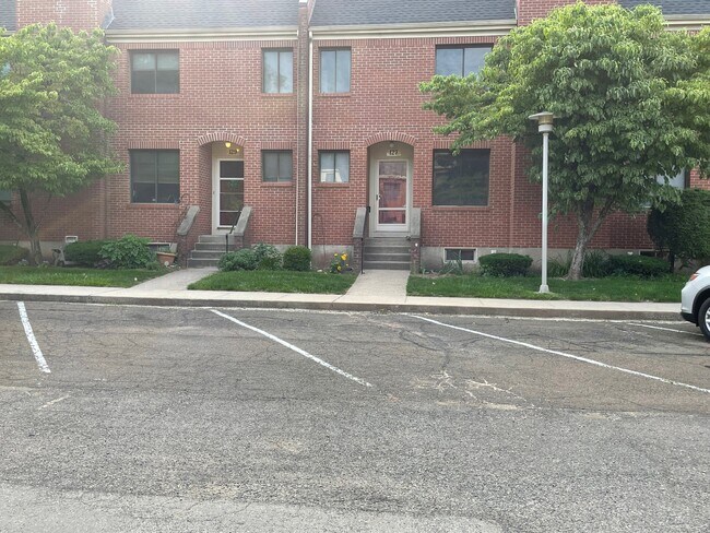 Building Photo - 465 Mix Ave