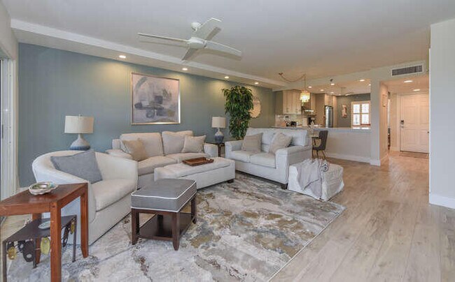 Building Photo - 275 Palm Ave