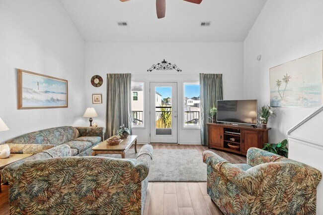 Building Photo - All Inclusive Seasonal Rental Available NO...