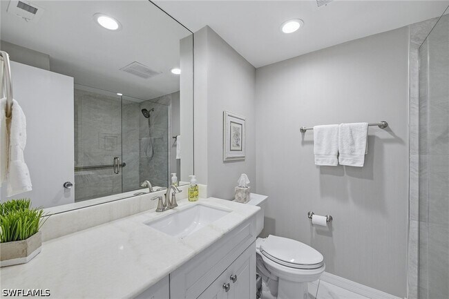 Building Photo - 4031 Gulf Shore Blvd N