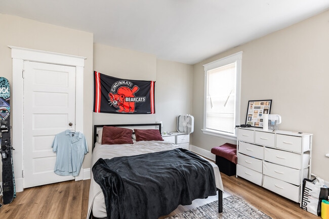 Building Photo - 208 Bosley St