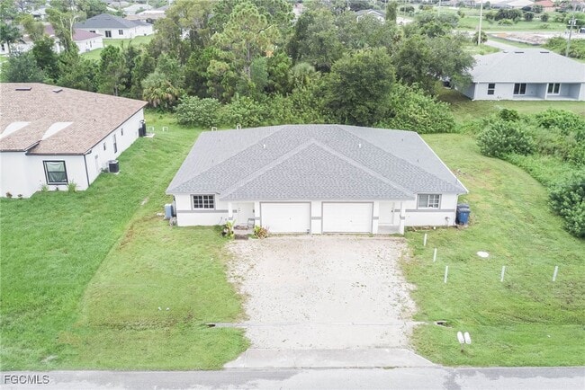 Building Photo - 704 Ichabod Ave