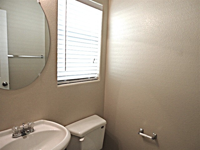 Building Photo - 894 Blue Rosalie Pl
