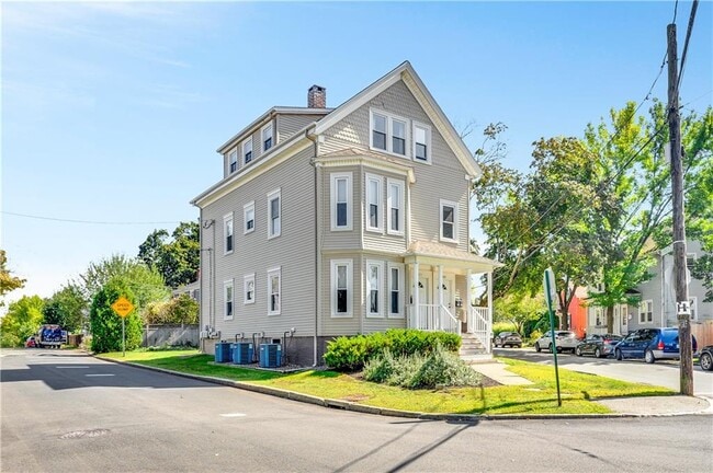 Building Photo - 311 Highland Ave