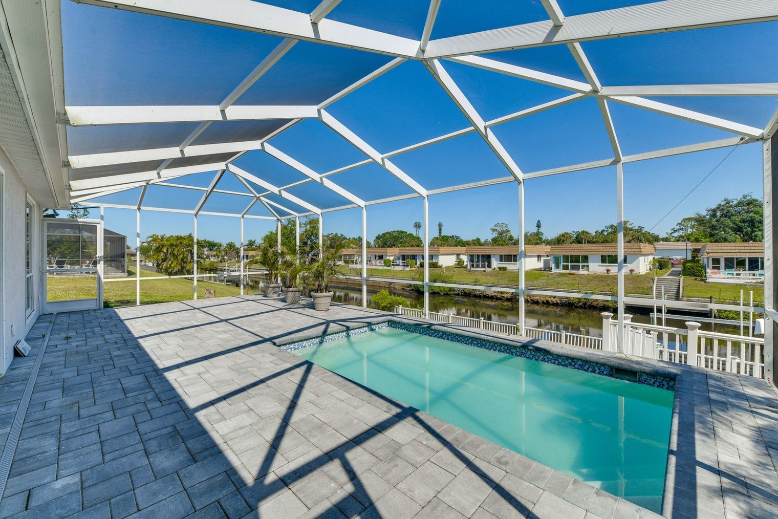 Building Photo - 2473 Yorkshire Dr