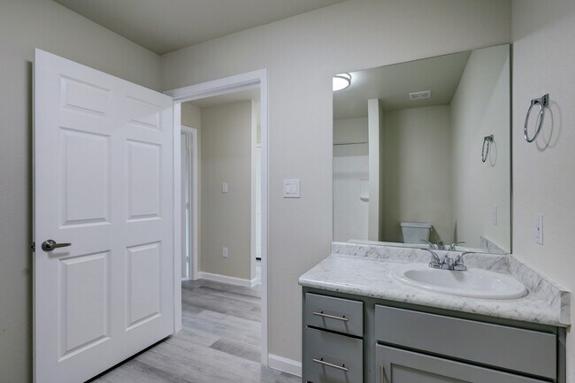 Building Photo - 155 Plez Morgan Dr