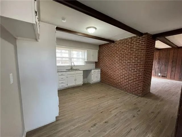 Building Photo - 10623 Palmer Ave