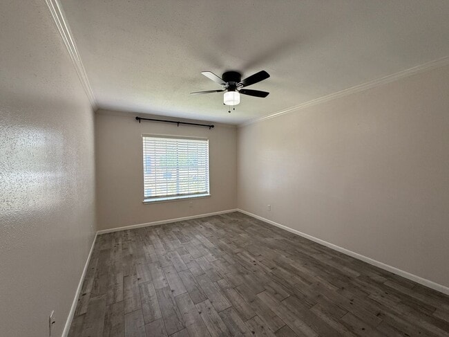 Building Photo - 2250 Bering Dr