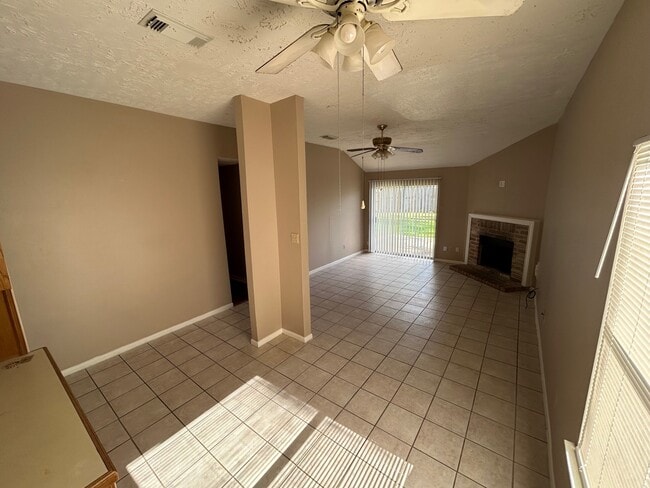 Building Photo - 20206 Newmint Dr
