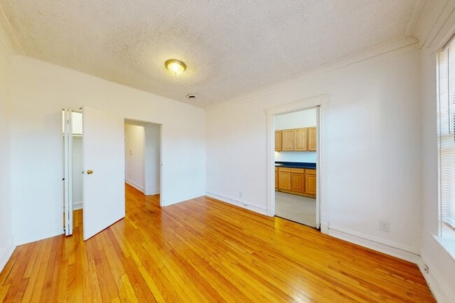 Floorplan - 5452 S. Ellis Avenue