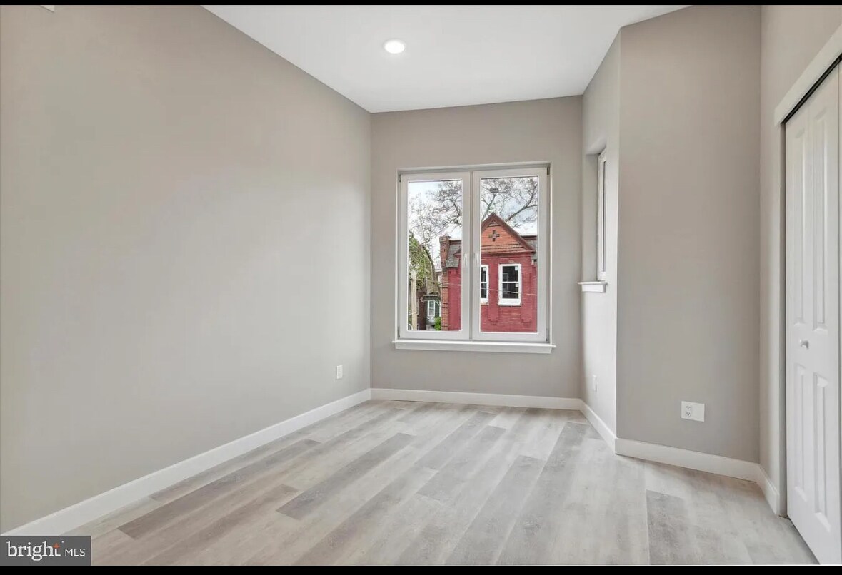Bedroom 2 - 2424 Nicholas St