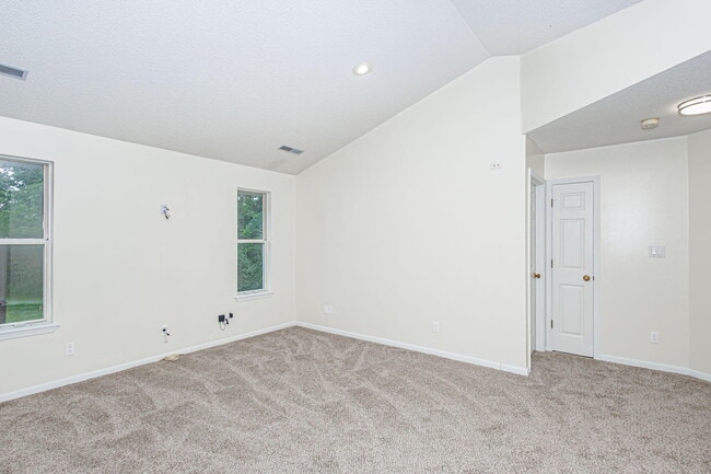 Building Photo - 3804 Larkspur Ct