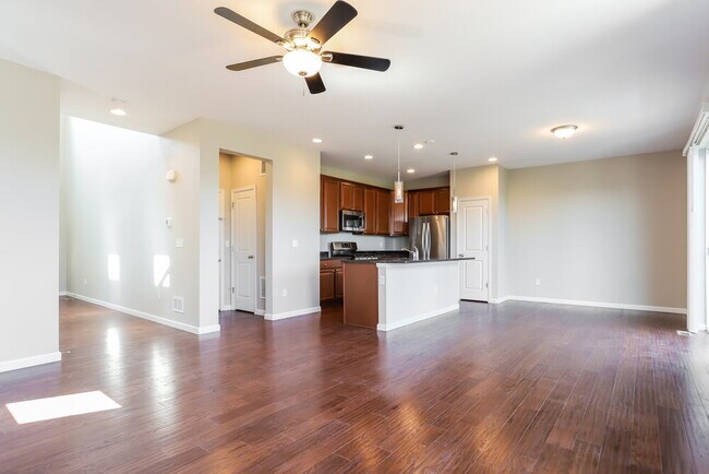 Building Photo - 3305 Riverwood Way