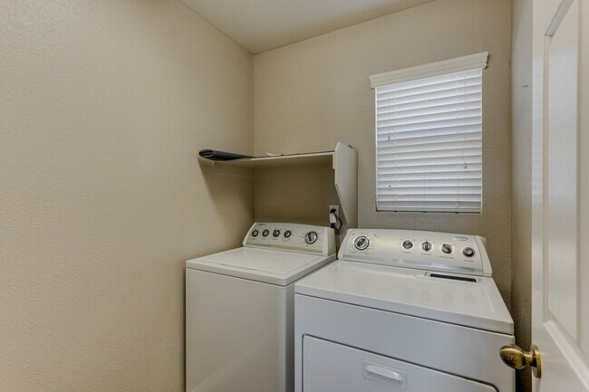 Building Photo - 8356 Creek Canyon Ave