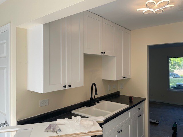 Building Photo - 521 N Woodfield Trl