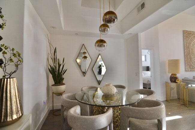 Building Photo - 5703 Laurel Canyon Blvd