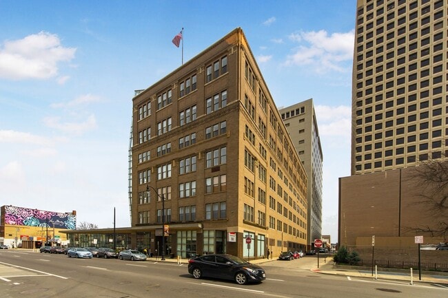 Building Photo - 110 N 3rd St