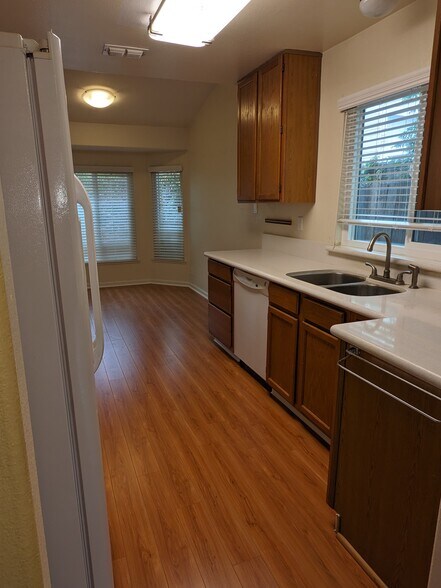 Building Photo - 224 Berry Oak Ct
