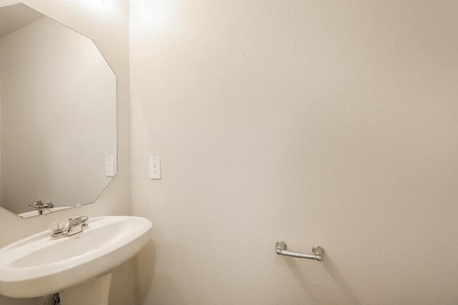 Building Photo - 2658 Bouvardia Wy