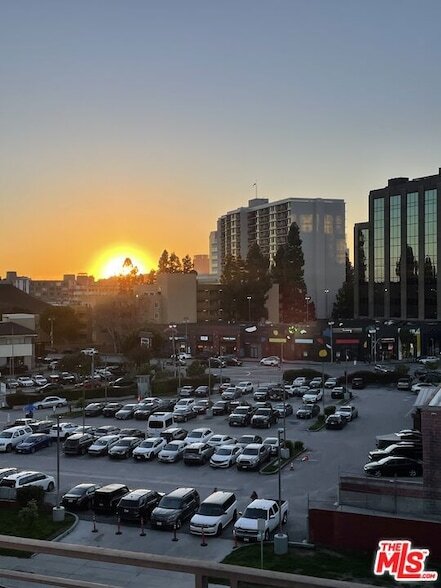 Building Photo - 100 S Alameda St