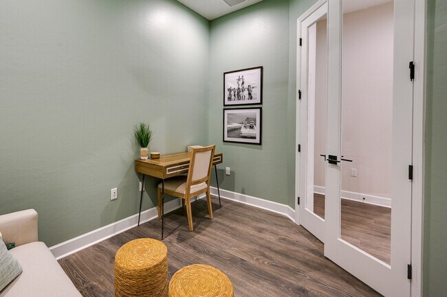 Building Photo - 7197 Saona CT