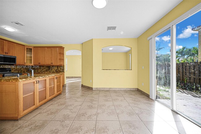 Building Photo - 11412 SW 137th Pl