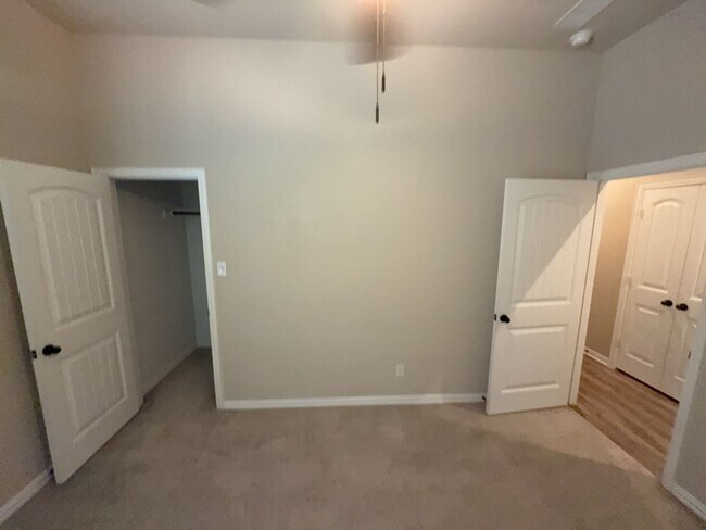 Building Photo - 117 Aberdeen Dr