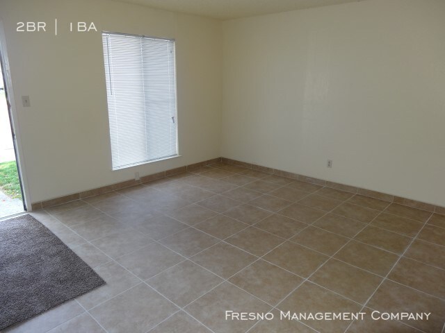Building Photo - 2 Bedroom Apartment in Clovis! Sec 8 OK!