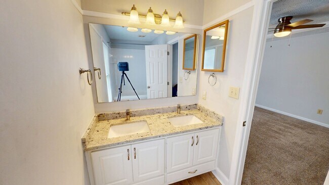 Building Photo - Updated 4 Bedroom w/ Privacy Fence in Jack Britt School District!