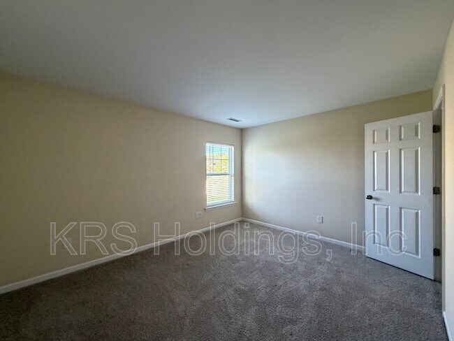 Building Photo - 13 Hampshire Glen Pkwy