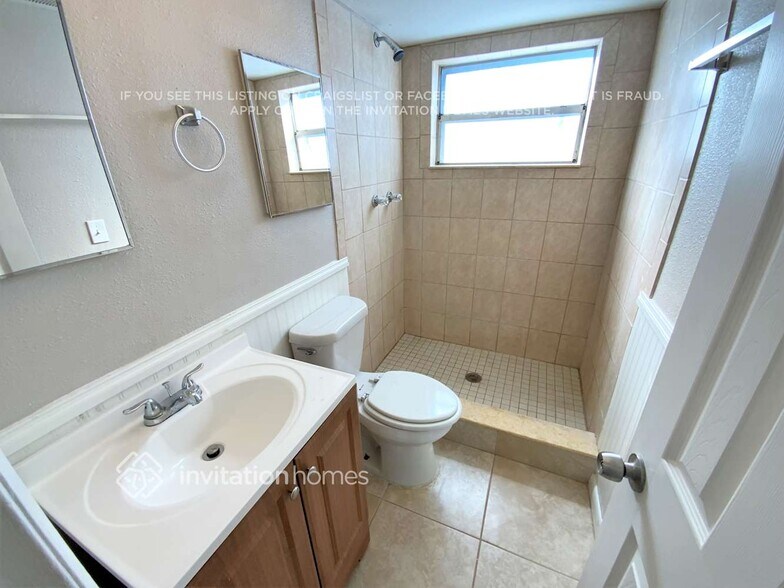 Building Photo - 7234 Magnolia Valley Dr