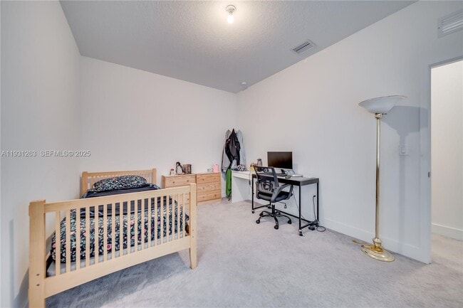 Building Photo - 4416 SW 174th Ave