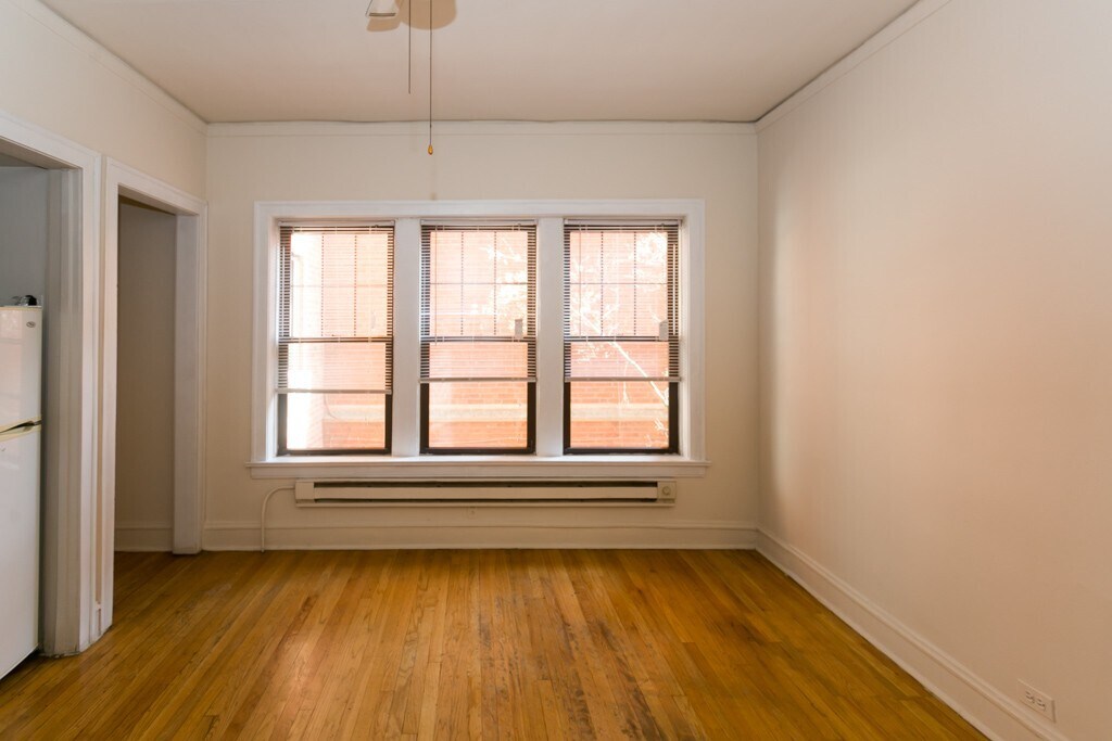 Building Photo - 1309 Oak Ave