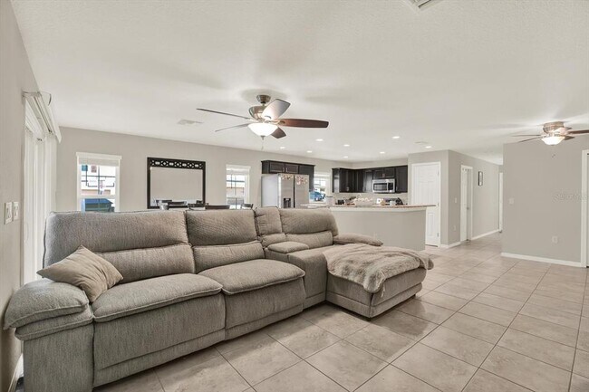 Building Photo - 13103 Logan Captiva Ln