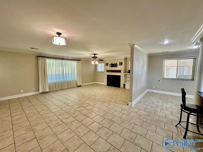 Building Photo - 8613 Camille Dr SE